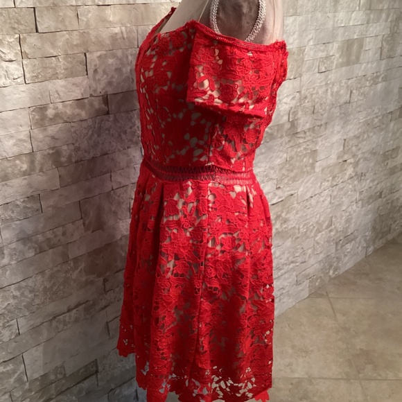 Francesca’s Beverly Off The Shoulder Lace Dress (NWT) - Picture 7 of 14